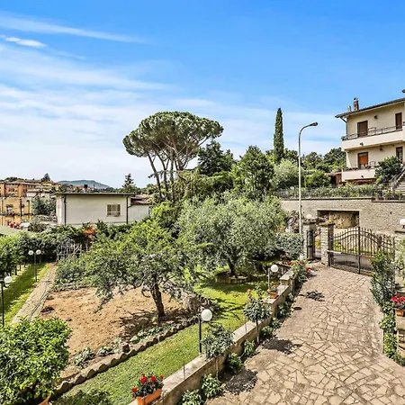Holiday home 3 Bedroom Stunning In Vitorchiano